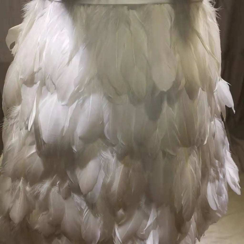 Customized 2026  Sexy Strapless off the Shoulder Sleeveless Feather Mini Length Short Prom Dresses Party Gown